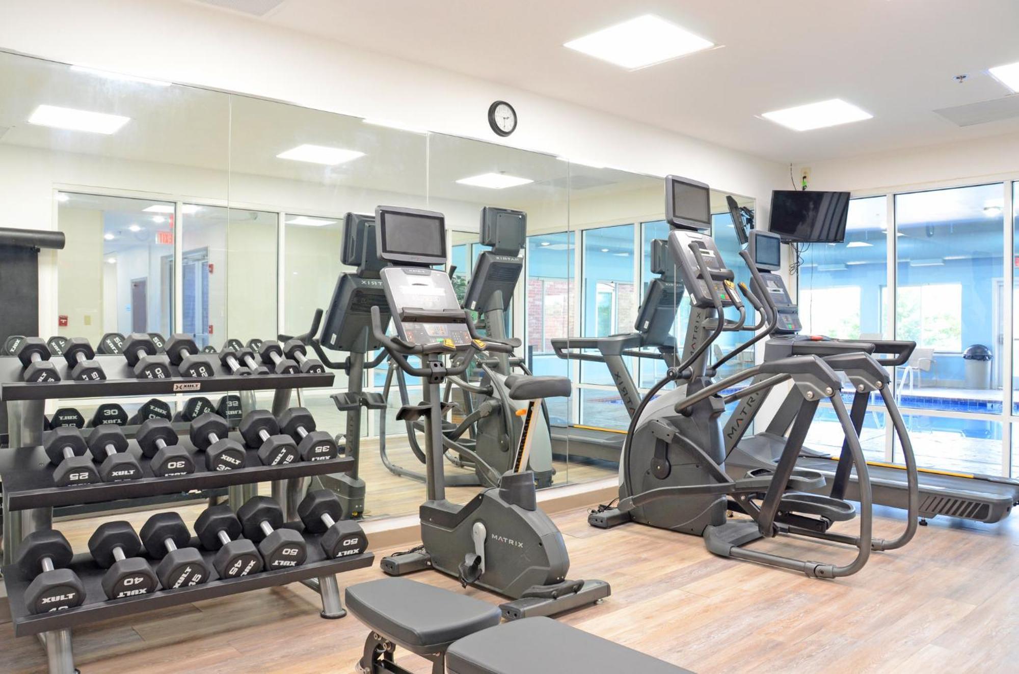 Holiday Inn Express Hotel & Suites Millington-Memphis Area By Ihg Bagian luar foto